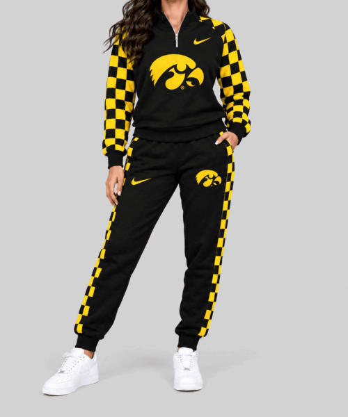 Iowa Hawkeyes NCAA Checkerboard Sleeve Quarter Zip Set
